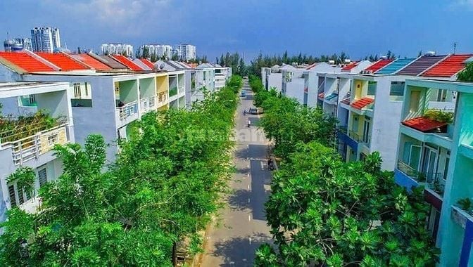Bán đất sổ đỏ KDC Sadeco Phước Kiển , Nhà Bè , DT: 5x20 . Giá : 9,5 tỷ