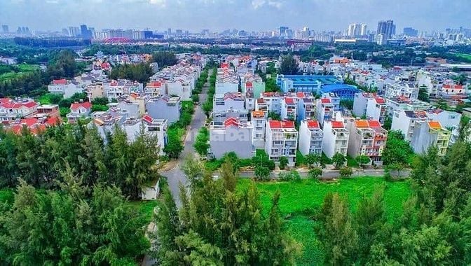 Bán đất sổ đỏ KDC Sadeco Phước Kiển , Nhà Bè , DT: 5x20 . Giá : 9,5 tỷ