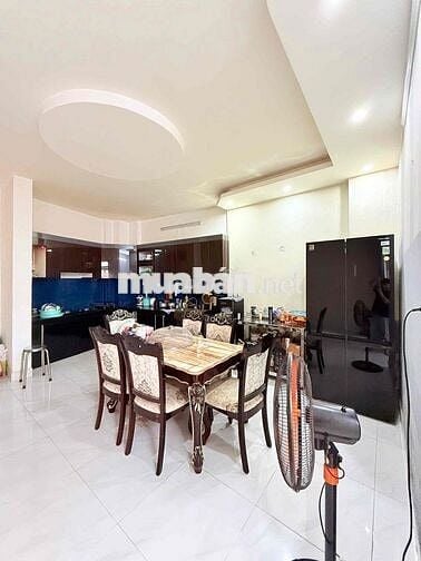 Nhà đẹp giá mềm ngay trung tâm Trấn Biên!