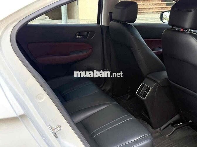 Honda City 2024 L 1.5 AT - 27000 km