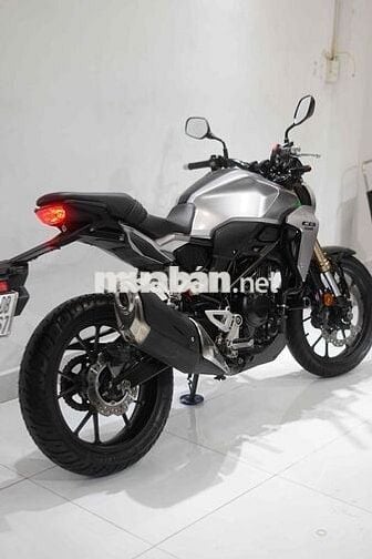 Honda CB300R Bạc 10000 km