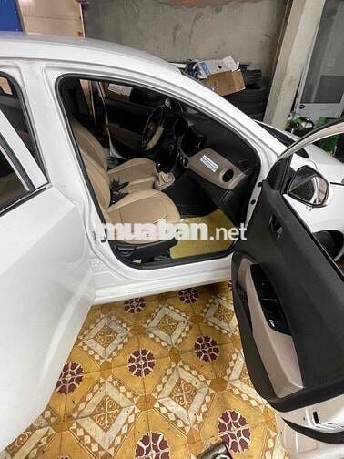 Hyundai Grand i10 2015 Sedan 1.2 Base - 180000 km