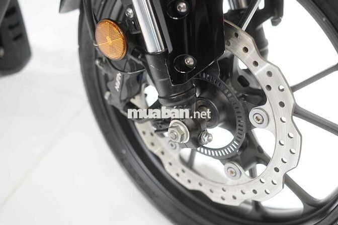 Honda CB300R Bạc 10000 km