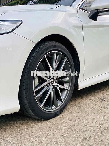 Camry 2022 2.0Q Biển SG 1 Chủ Odo 19.000km Cực Đẹp