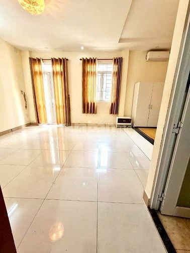 Cho Thuê Nhà Ngang 7M Tại 12B Nguyễn Thị Minh Khai, Đakao, Quận 1 