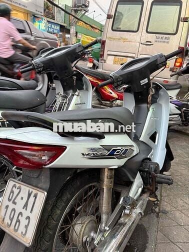 Honda Wave màu Trắng