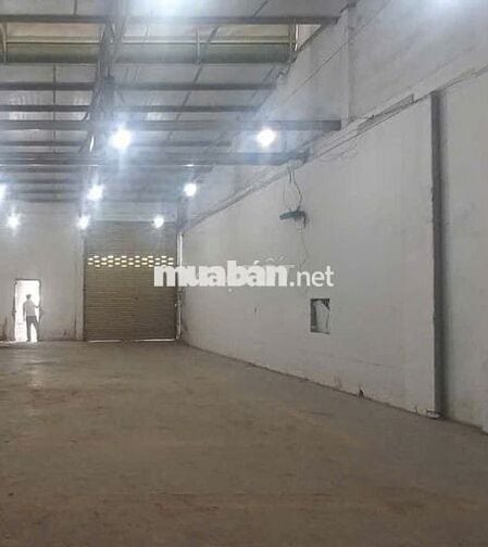 Cần cho thuê gấp kho diện tích 300m2 ở Đường Nguyễn Văn Quỳ đường cont