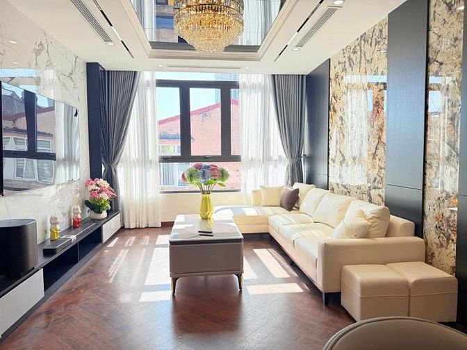 Nhà Đẹp Kinh Doanh Mạc Thái Tổ, Cầu Giấy 50m, 7 tầng, mt 4.2m, 33.8 tỷ