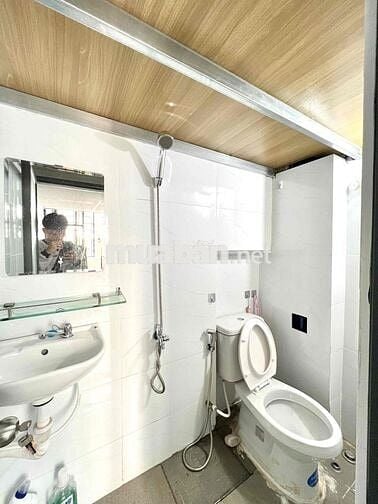 Cho Thuê Trọ Giá Rẻ 3tr8 Đầy Đủ NT Ngay CV Lê Thị Riêng ĐH BK Quận 10