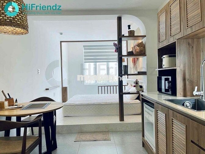 Cho thuê căn hộ 1 phòng ngủ thiết kế hiện đại ngay trung tâm quận 10