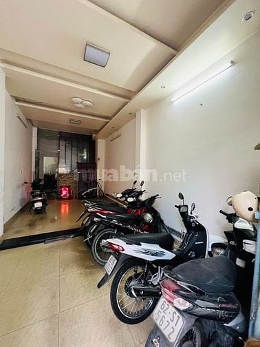 Bán nhà HXT, đường Lạc Long Quân, 57m2, 4 tầng, nhỉnh 8 tỷ. 