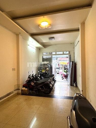 Bán nhà HXT, đường Lạc Long Quân, 57m2, 4 tầng, nhỉnh 8 tỷ. 