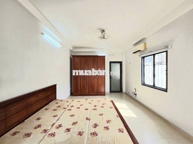 Cho thuê nhà nguyên căn 2 mặt tiền 3 lầu 4PN, hẻm xe hơi 623/43A CMT8