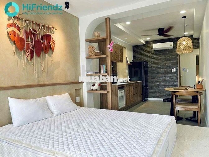 Cho thuê căn hộ 1 phòng ngủ thiết kế hiện đại ngay trung tâm quận 10