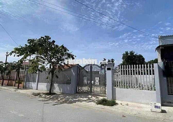 BÁN ĐẤT THỔ CƯ 300m2 550TRIỆU SỔ HỒNG RIÊNG