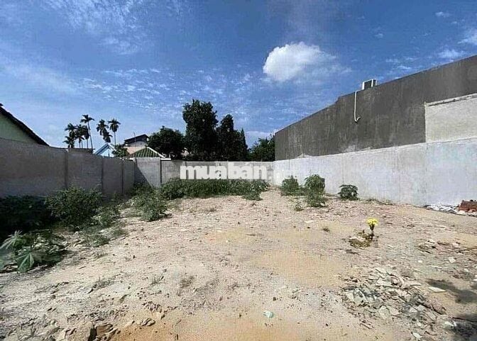 BÁN ĐẤT THỔ CƯ 300m2 550TRIỆU SỔ HỒNG RIÊNG