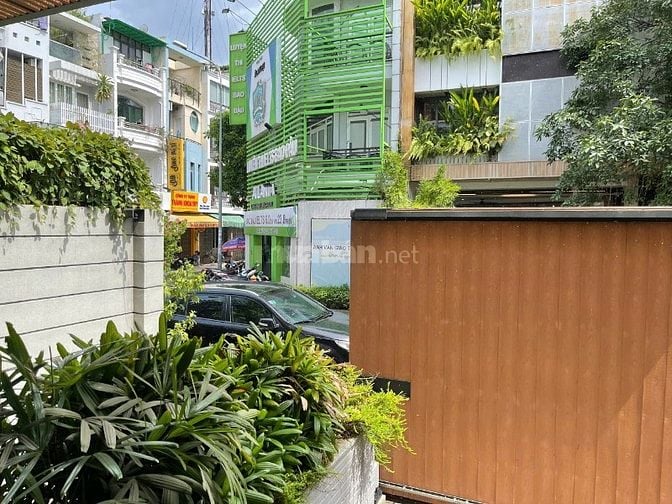 Bán biệt thự khu đường Hoa, Hầm 4 Tầng, DT 8 x 18m. Giá chỉ 48 tỷ