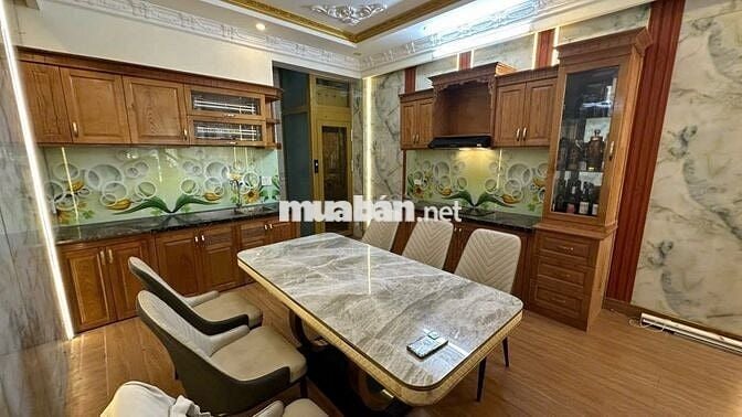 Nhà 1 trệt 2 lầu + lửng đường Lê Văn Khương, gần Metro Quận 12