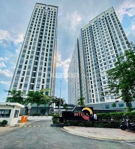 Cho thuê căn hộ 3 phòng ngủ, Sài Gòn Intela, nhà mới đẹp, căn góc!