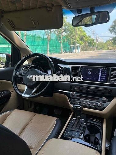 Kia Sedona 2016 3.3L GATH - 80000 km