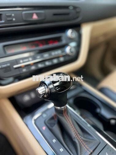 Kia Sedona 2016 3.3L GATH - 80000 km