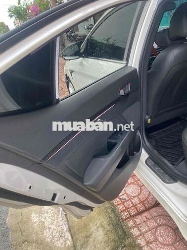 Hyundai Elantra 2019 Sport 1.6 AT - 134000 km