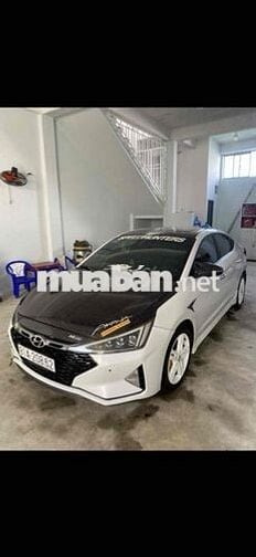 Hyundai Elantra 2019 Sport 1.6 AT - 134000 km