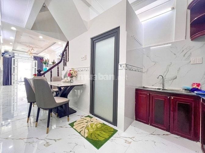 🏠 BÁN NHÀ MẶT TIỀN NGAY KHU SINH VIÊN - QUẬN 9