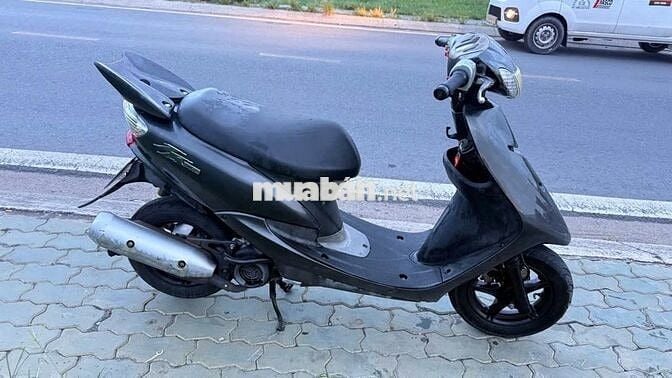 Xe máy 2 thì 50cc màu Xám đã qua sử dụng
