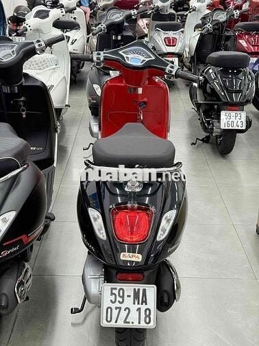Vespa Primavera Mickey bản giới hạn 2024 2k km