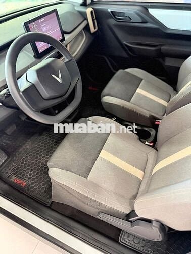 VinFast VF3 2024 Trắng - Thuê pin