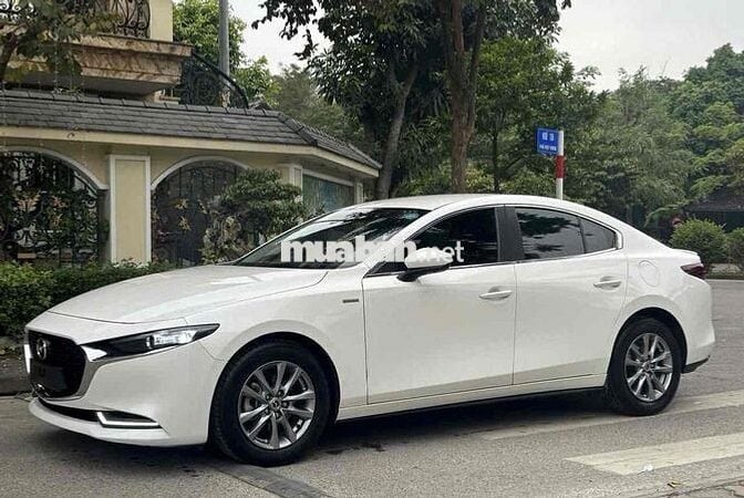 Mazda 3 1.5L Luxury 2020