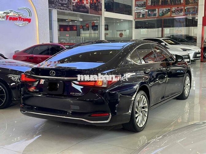 Lexus ES 2021 250 - 85000 km