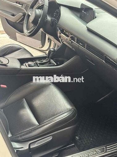 Mazda 3 1.5L Luxury 2020