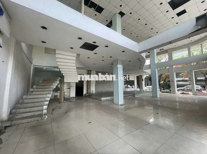 CHO THUÊ LÔ GÓC 2 MẶT TIỀN ĐIỆN BIÊN PHỦ VỊ TRÍ VIP