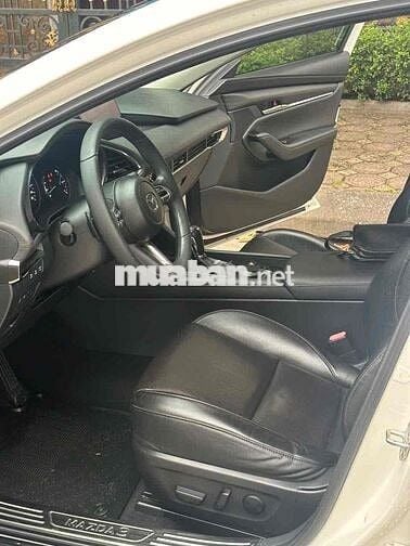 Mazda 3 1.5L Luxury 2020