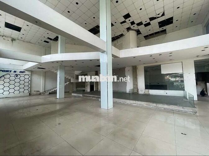 CHO THUÊ LÔ GÓC 2 MẶT TIỀN ĐIỆN BIÊN PHỦ VỊ TRÍ VIP