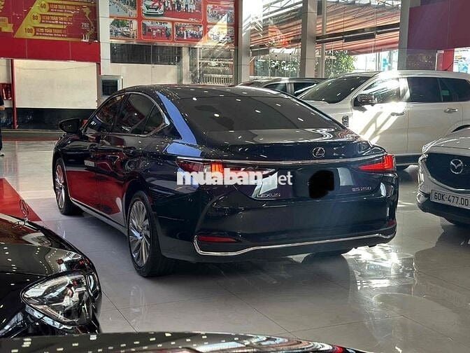 Lexus ES 2021 250 - 85000 km