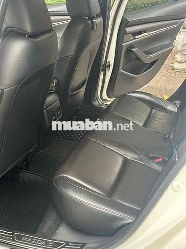 Mazda 3 1.5L Luxury 2020