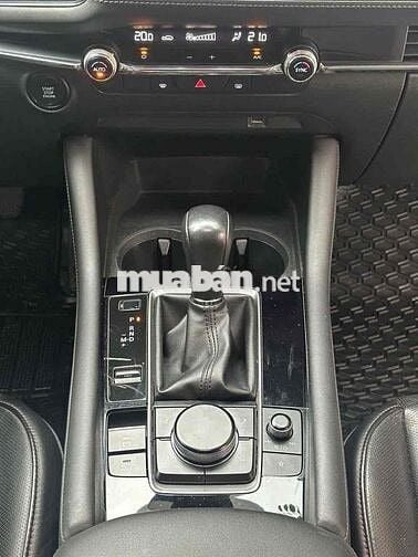 Mazda 3 1.5L Luxury 2020