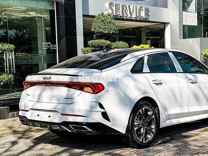 Kia K5 2.0 Premium Vin 2024 mới 100% giảm 85 triệu