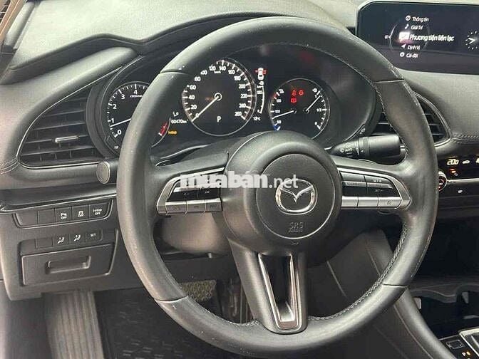 Mazda 3 1.5L Luxury 2020