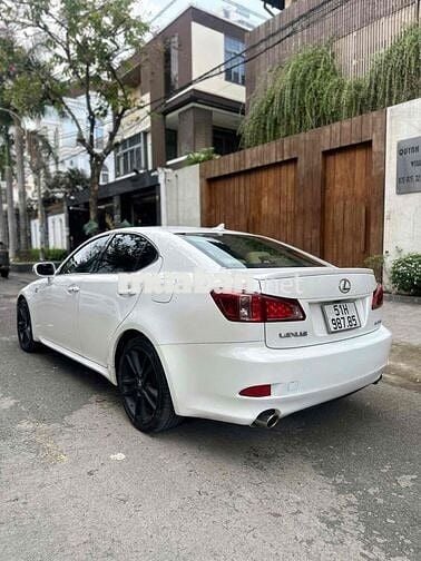 Lexus IS250 2010 Trắng 50000 km