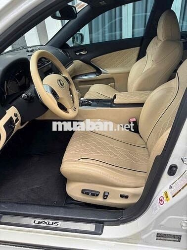 Lexus IS250 2010 Trắng 50000 km