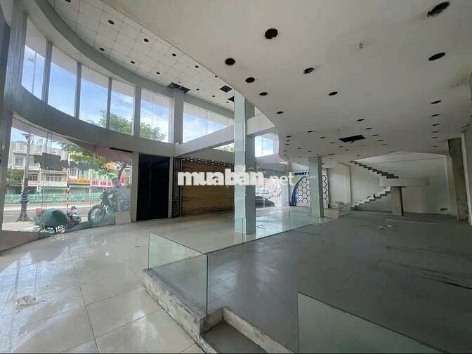 CHO THUÊ LÔ GÓC 2 MẶT TIỀN ĐIỆN BIÊN PHỦ VỊ TRÍ VIP