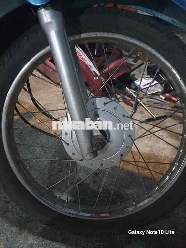 wave a máy zin chưa chạm đầu