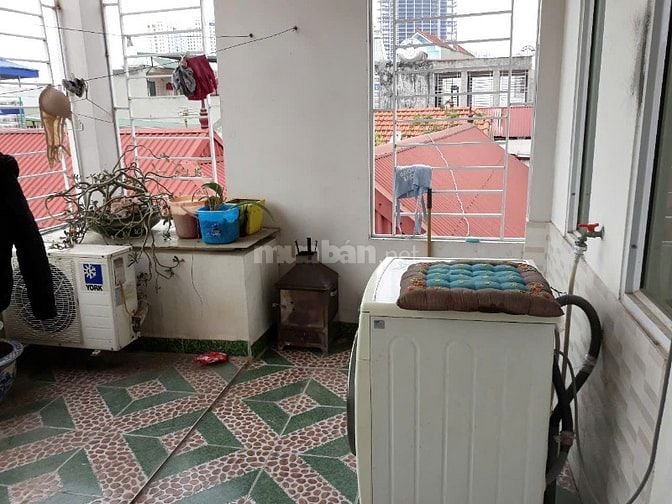 Cho thuê nhà 5 tầng phố Hoa Bằng, Yên Hòa, Cầu Giấy