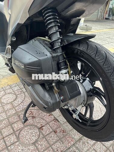 xe sạch đẹp như mới. xe 9 chủ đã đi pô xăng lửa