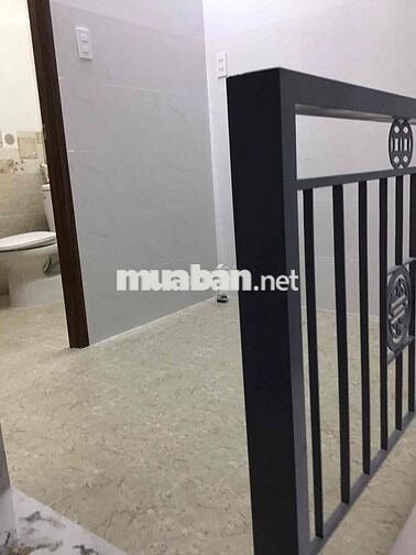 Cần cho thuê nhà hxt nhà mới 4x17m đúc lửng 2wc 8tr