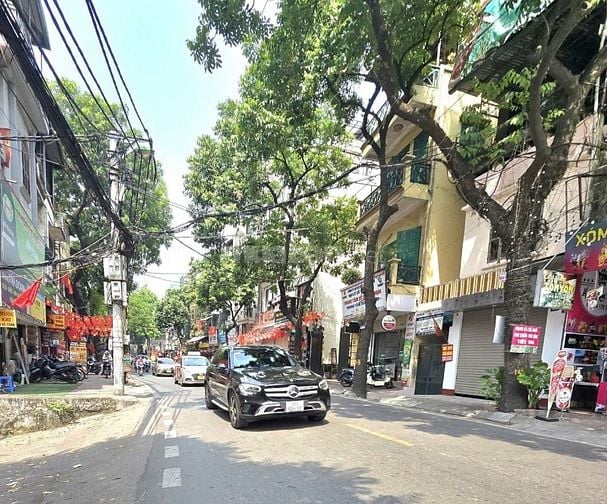 NHÀ CÁCH MẶT PHỐ 30M HOÀNG HOA THÁM, 47M² GIÁ 8.86 TỶ